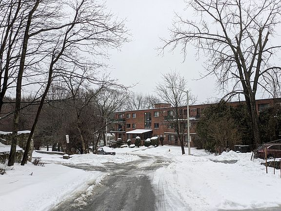 5th image of 10 Rutledge St APT 2F