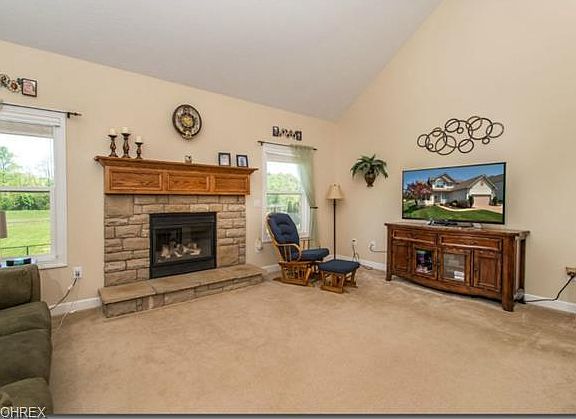 4th image of 591 Catawba Dr