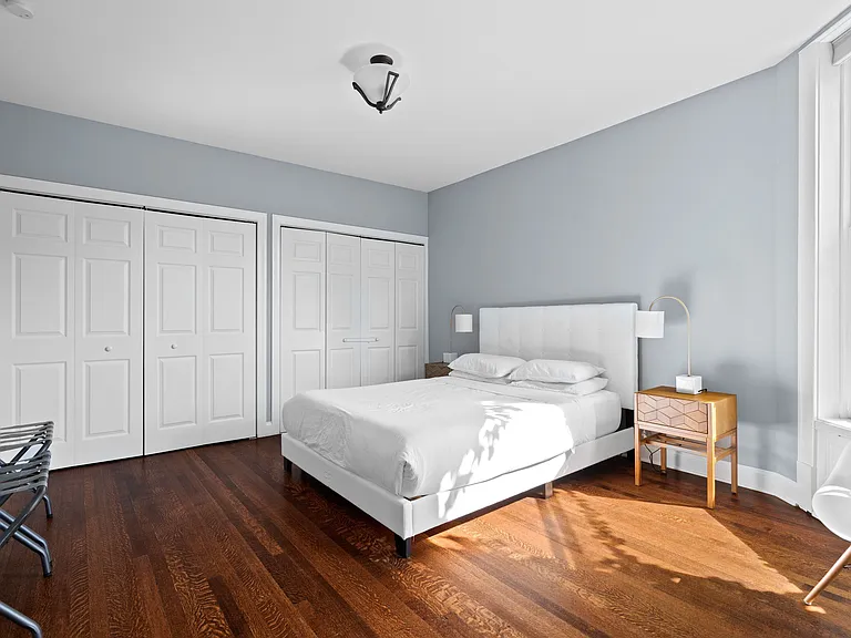 913 W Belden Ave #3 — Photo 3