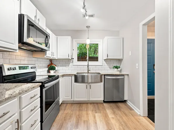 4307 Southwind Dr, Raleigh, NC 27613