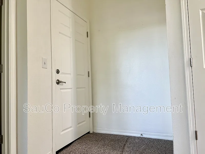 Building Photo - 33763 E Columbia Ave #16