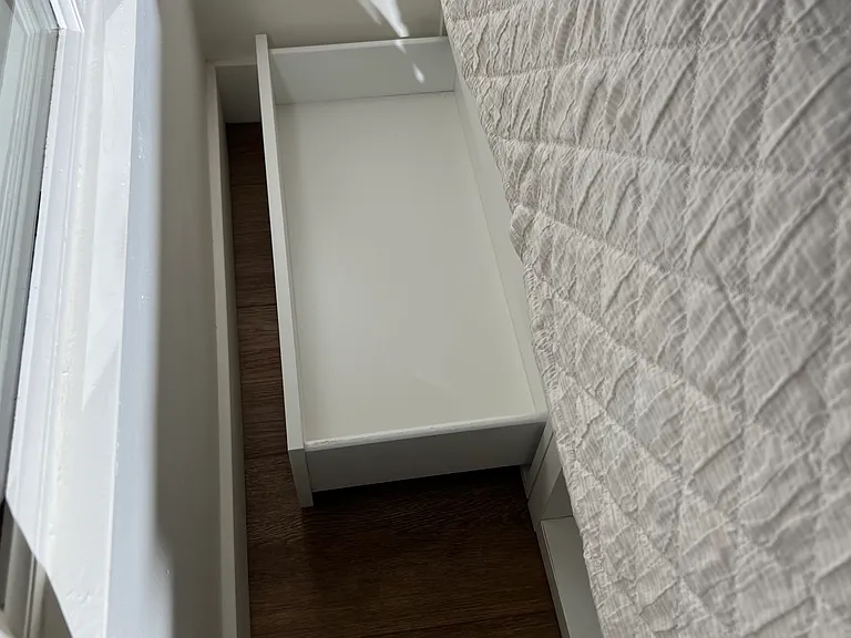 Los Cerritos Ln — Photo 12