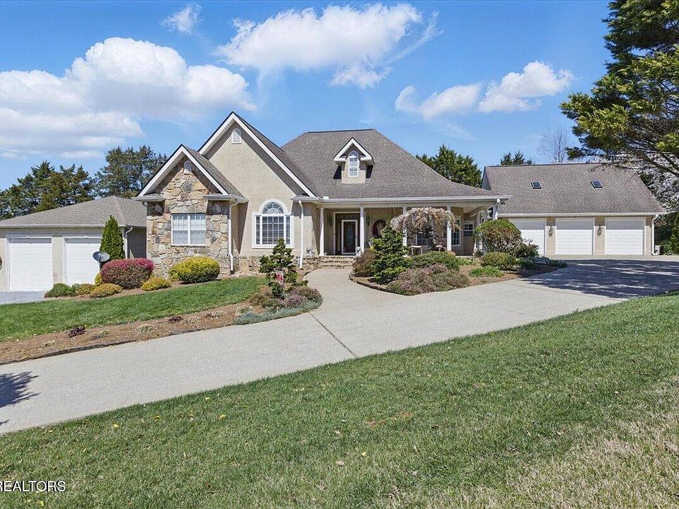 1st image of 5112 Windsor Springs Ln