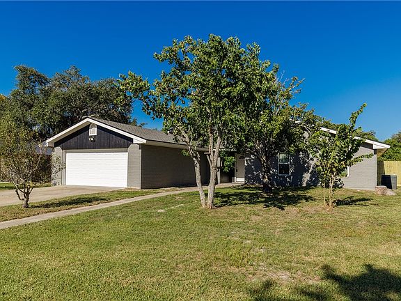 3rd image of 110 Wehring Ln