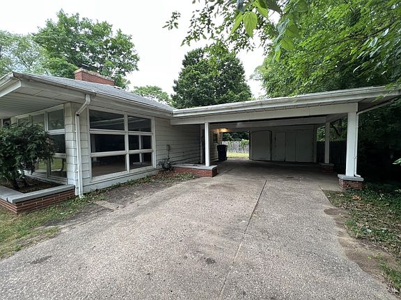 3rd image of 157 Bradford Rd