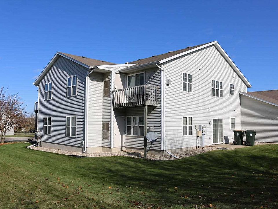 2nd image of 831 839th St