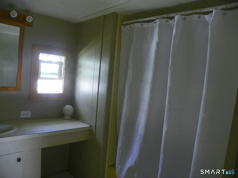 11 Woodland Dr — Photo 7