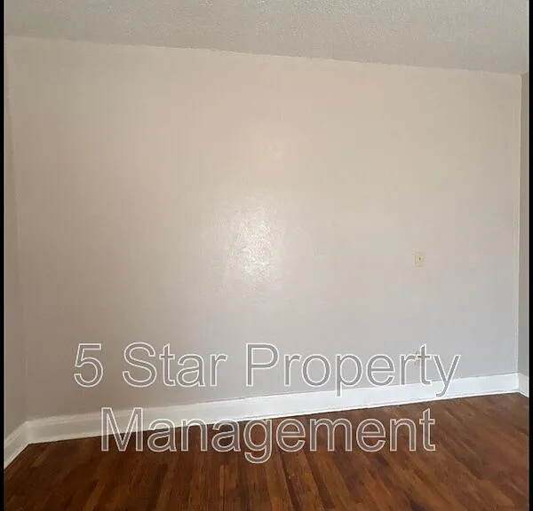1114 N El Paso St #5 — Photo 10