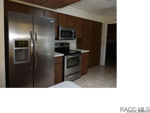 4th image of 100 Sj Kellner Blvd