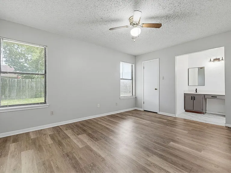414 Baumann Dr — Photo 8