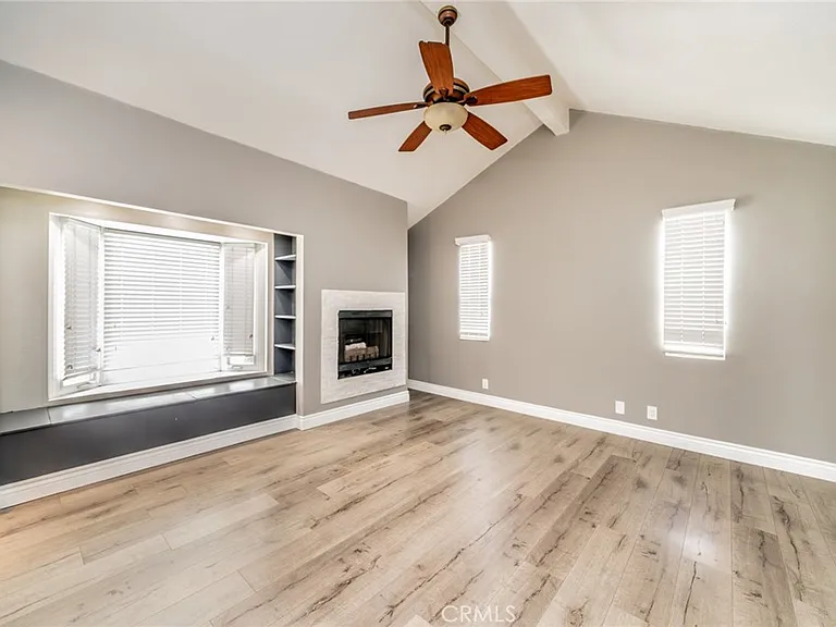 9805 Liberty St — Photo 23