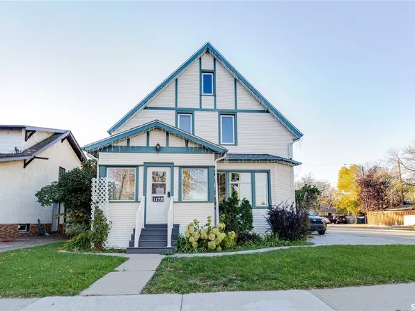 1172 Clifton Avenue, Moose Jaw, SK S6H 3L5