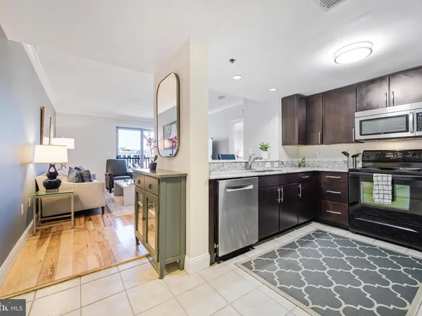 777 7th St NW APT 1124, Washington, DC 20001