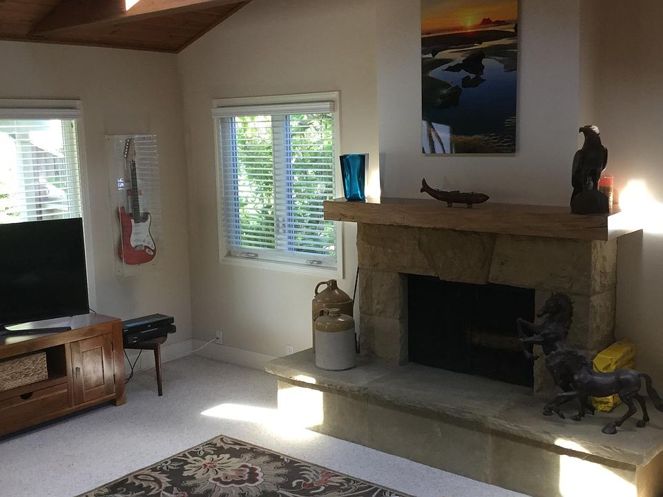 1st image of 809 Portesuello Ave