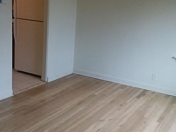 2nd image of 5720 Hollis Ave