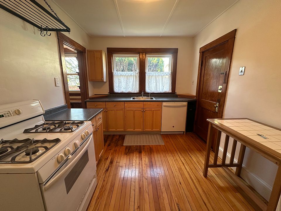 1st image of 15 Herbert Rd
