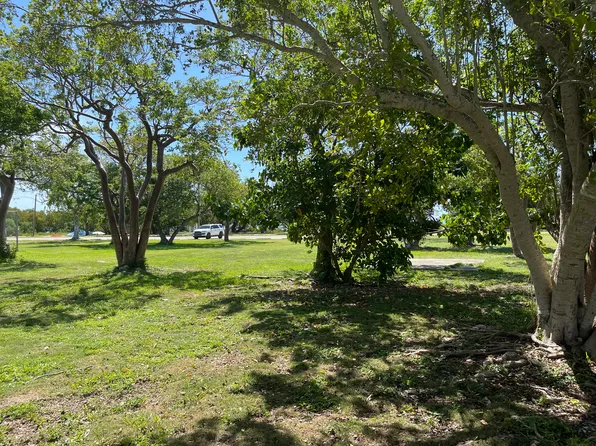 126 Dove Creek Dr, Tavernier, FL 33070