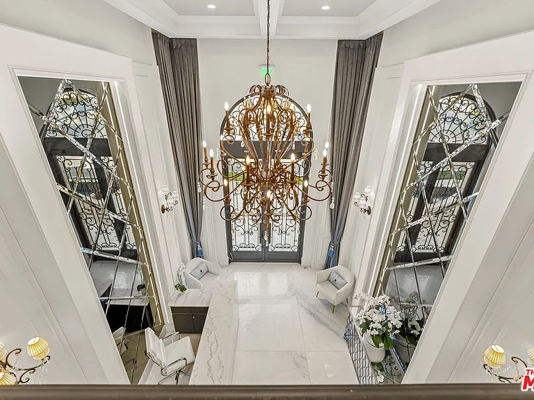 1825 Pandora Ave #Penthouse 404 — Photo 5