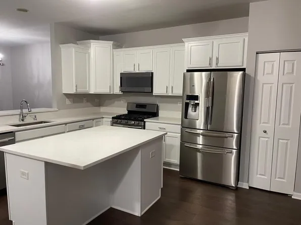 4232 Central Park Ln #4232, Aurora, IL 60504