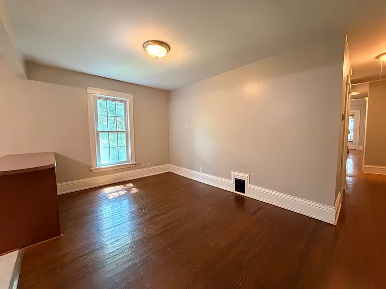 162 Grand Ave NE #2 — Photo 5