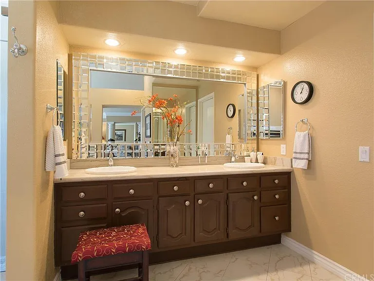 3061 Diamond View Cir — Photo 39