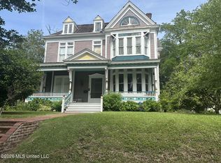 200 Saint Charles Ave, Natchez, MS 39120