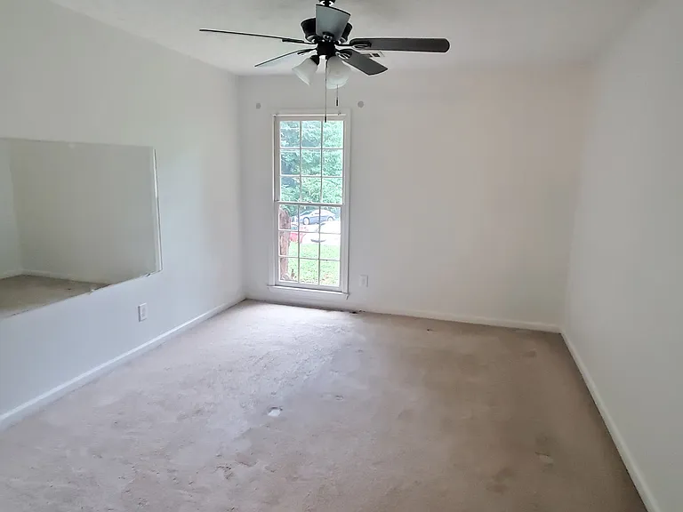 27 Simonton Ct — Photo 9