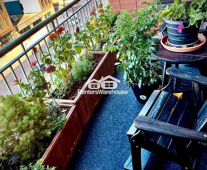 215 10th Ave S #632 — Photo 14