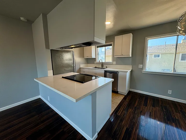 4511 Oregon St #4 — Photo 7