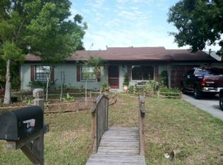 808 8th St SW, Ruskin, FL 33570