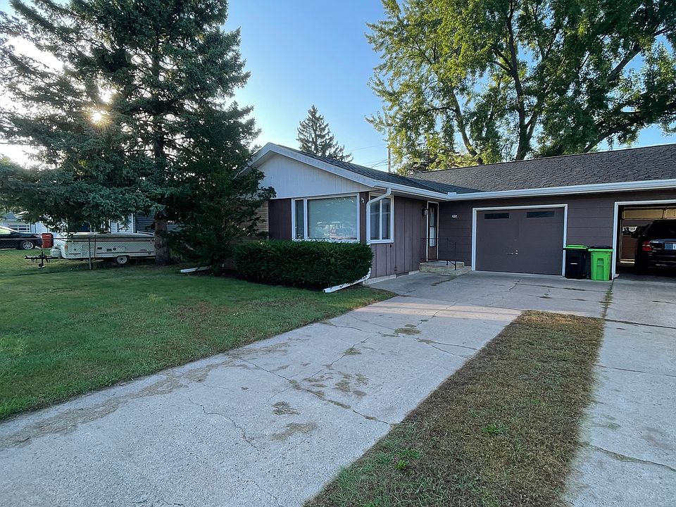 1st image of 2935 Leslie Ln #2935