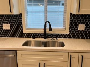 1701 W 254th St, Lomita, CA 90717