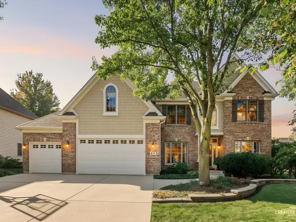 611 Pine St, Sugar Grove, IL 60554