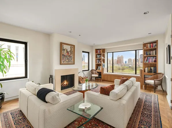 860 5th Ave, New York, NY 10065