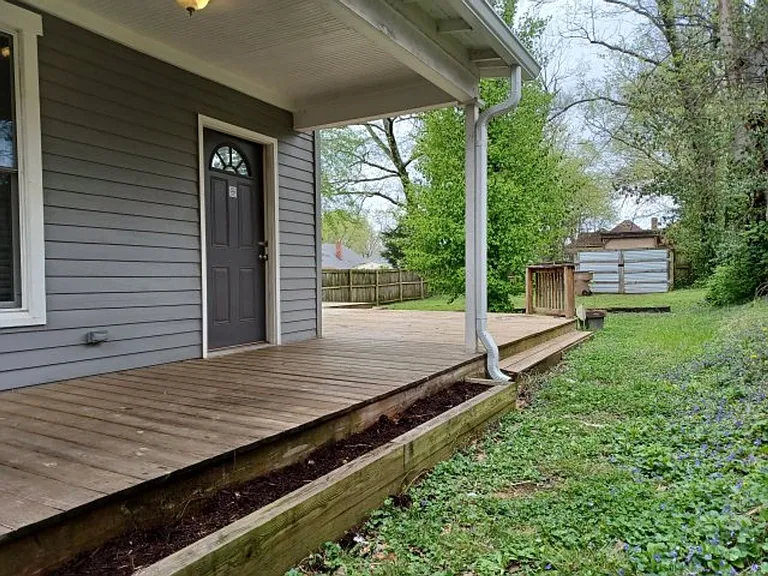 329 Cleveland St — Photo 16