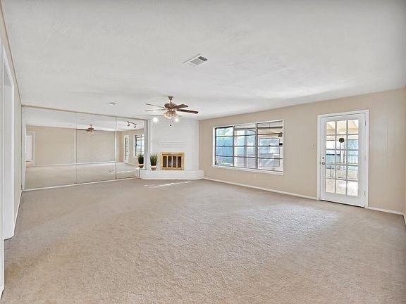 4th image of 4830 Cairnleigh Dr
