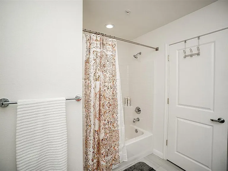 1207 Grand West Blvd #1H — Photo 20