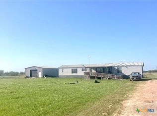 500 Willow Creek Ranch Rd, Victoria, TX 77904