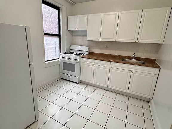 2nd image of 1565 Grand Concourse #A47