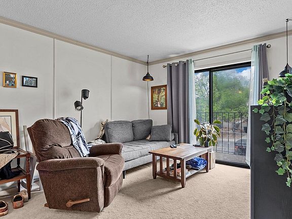 5th image of 3233 Lakeside Dr APT 308