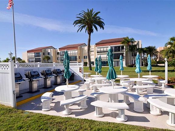 5th image of 825 S Gulfview Blvd APT 108
