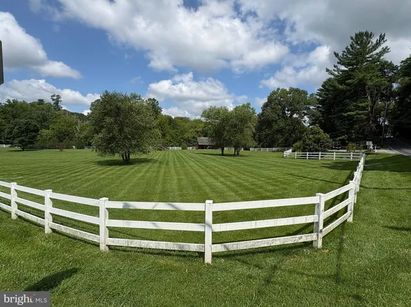 786 Wickerton Rd, West Grove, PA 19390