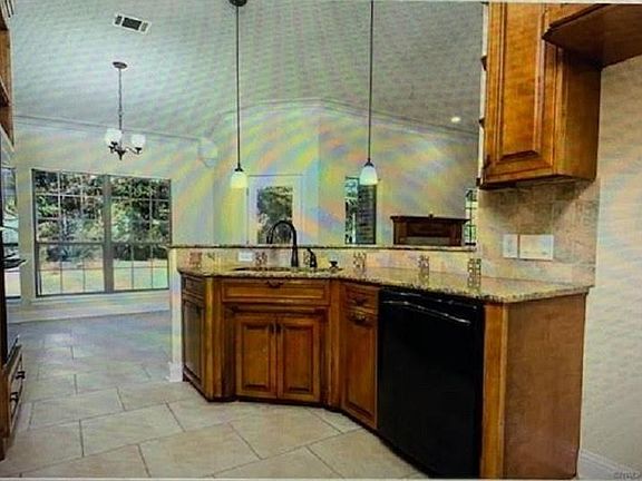 3rd image of 5268 Dalewood Dr