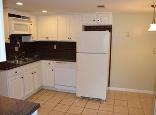 215 La Fontenay Ct, Louisville, KY 40223
