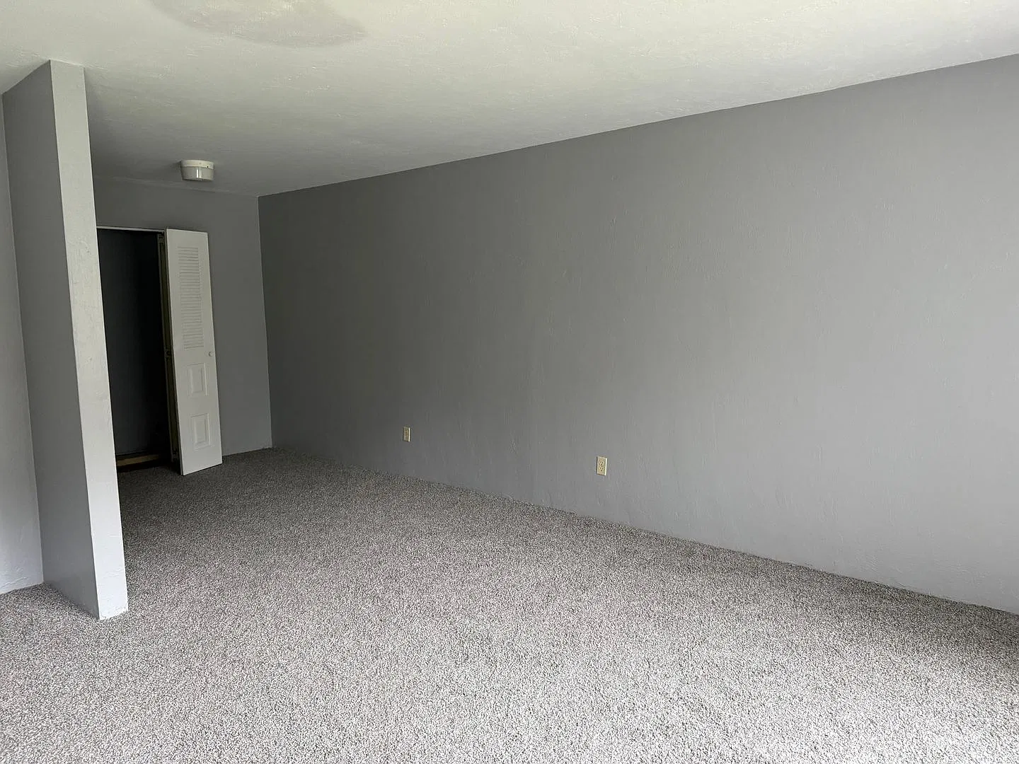 2 Bd/1 Ba near UF- 857 sq/ft Apartment for rent — Photo 1