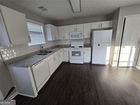 3rd image of 136 Alice Walker Dr