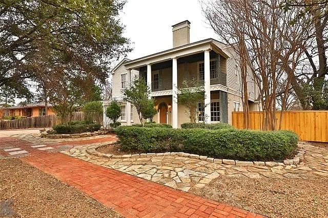 1st image of 941 Sayles Blvd
