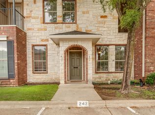 242 Forest Dr, College Station, TX 77840