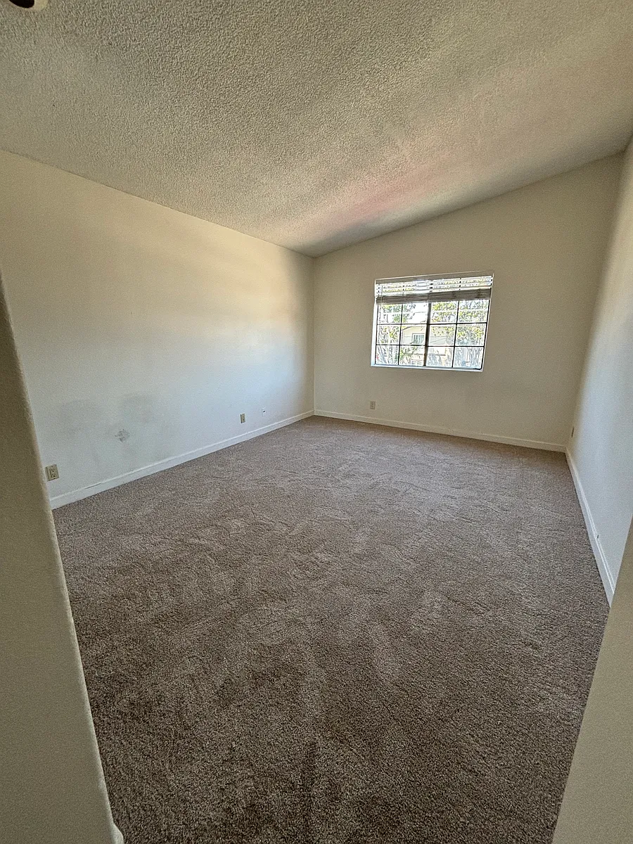 Building Photo - 526 Park Way #C