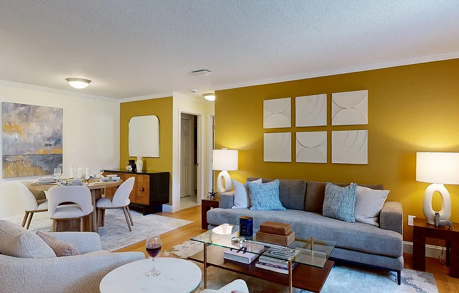Village Green Apartments — Photo 1